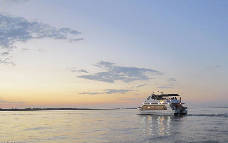 Lake Texoma Guide - Cabins, Marinas, Fishing and MoreLake Texoma 
